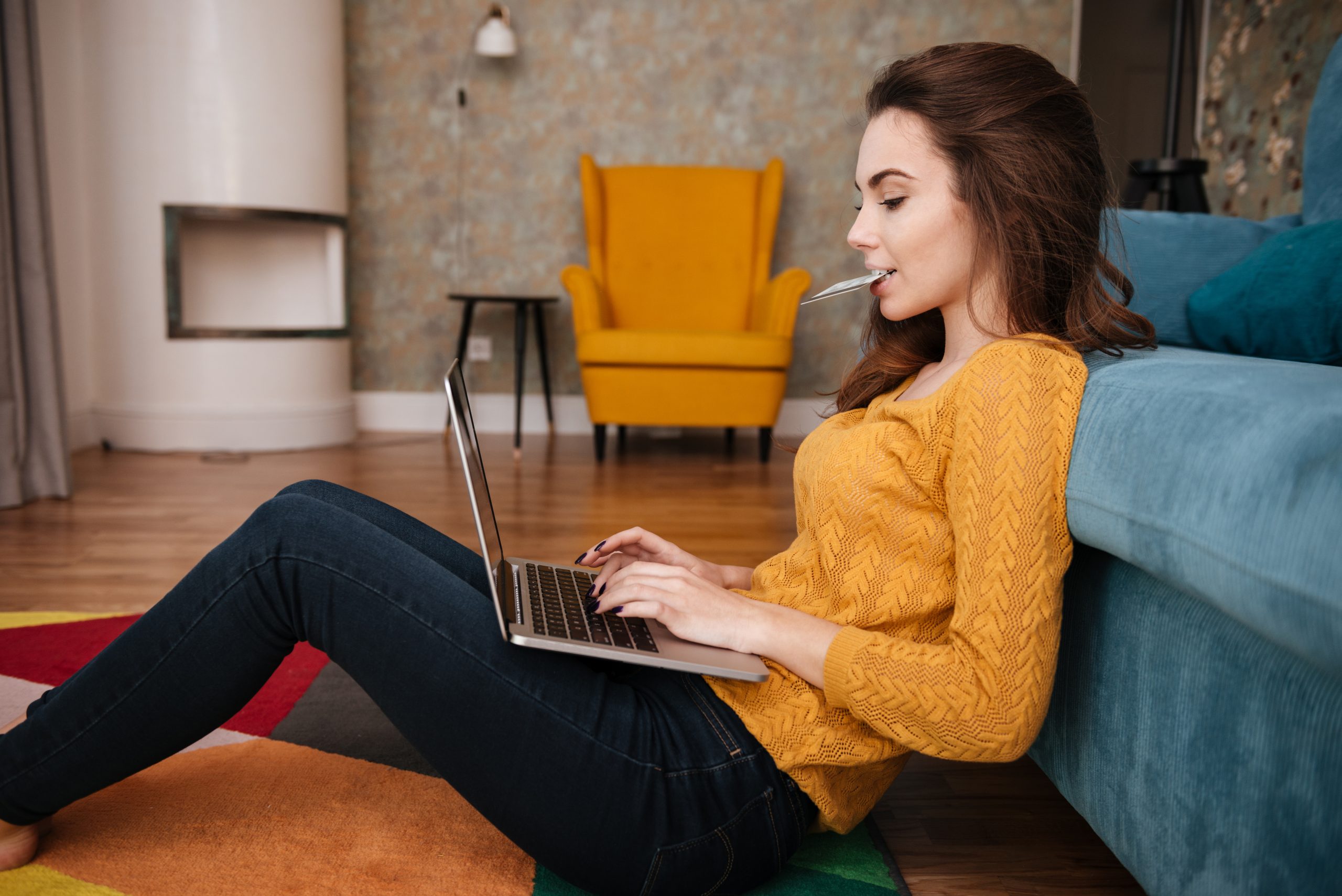 Portrait of a young woman doing shopping online