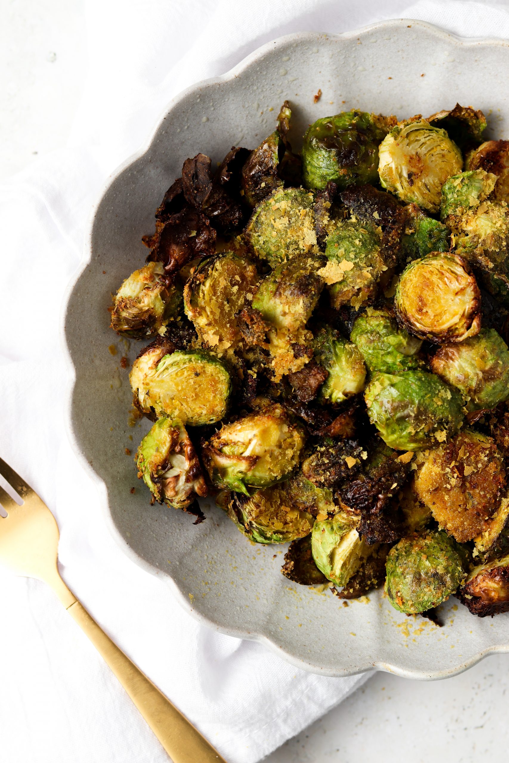 Air Fryer Crispy Brussels Sprouts