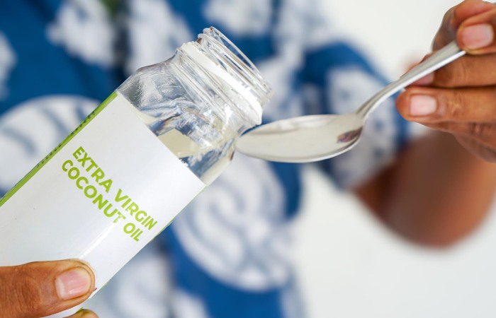 coconut oil pulling oral health